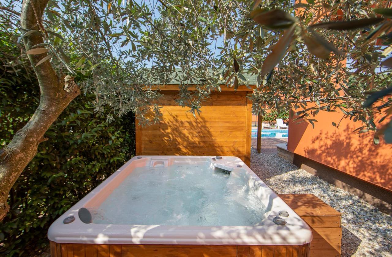 Hotel Natura Vilanija المظهر الخارجي الصورة