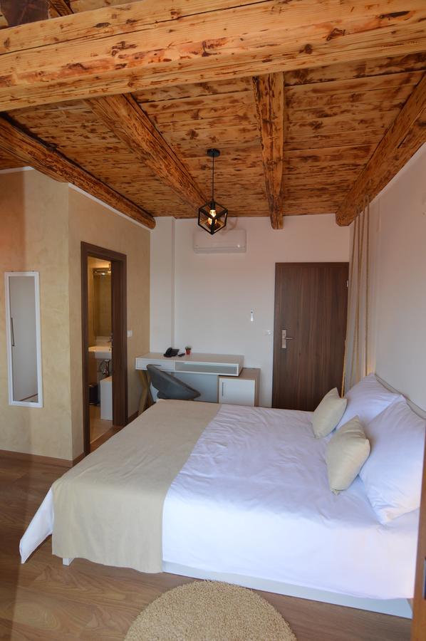 Hotel Natura Vilanija المظهر الخارجي الصورة
